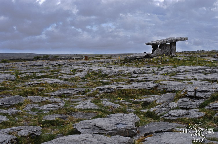 Dolmen de Poulnabrone.